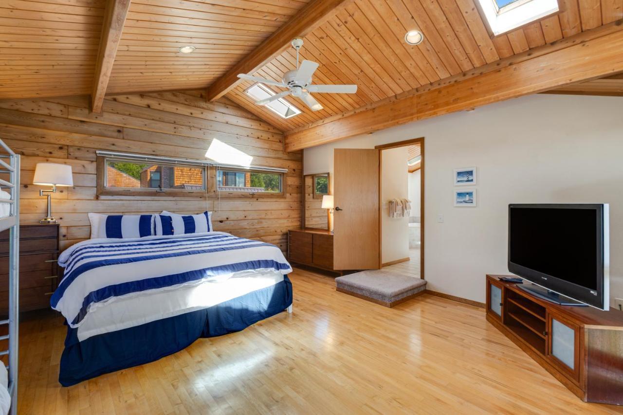 Вилла Whidbey Cedar Sunsets Freeland Экстерьер фото
